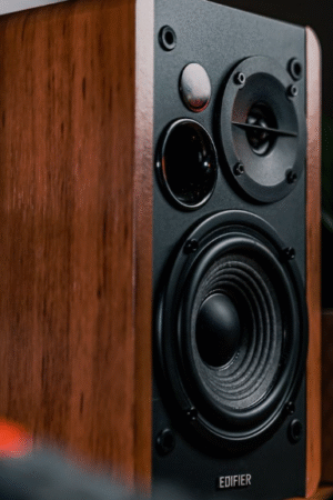 Premium Wooden Bookshelf Speaker – High Bass Home Audio System