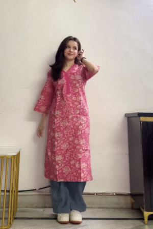 Pink Floral Kurti with Wide-Leg Jeans – Casual Ethnic Fusion Outfit