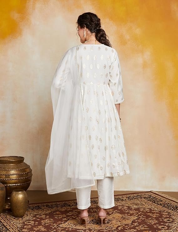 White Embroidered Kurta Pant Set with Dupatta | Elegant Festive & Ethnic Wear for Women - Image 3